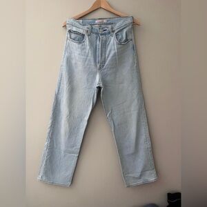 Levi’s Ribcage Straight